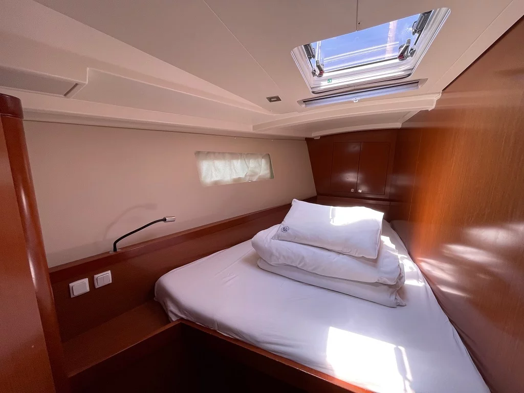 Oceanis 45 - 4 cab. (Golden Dreams)  - 18