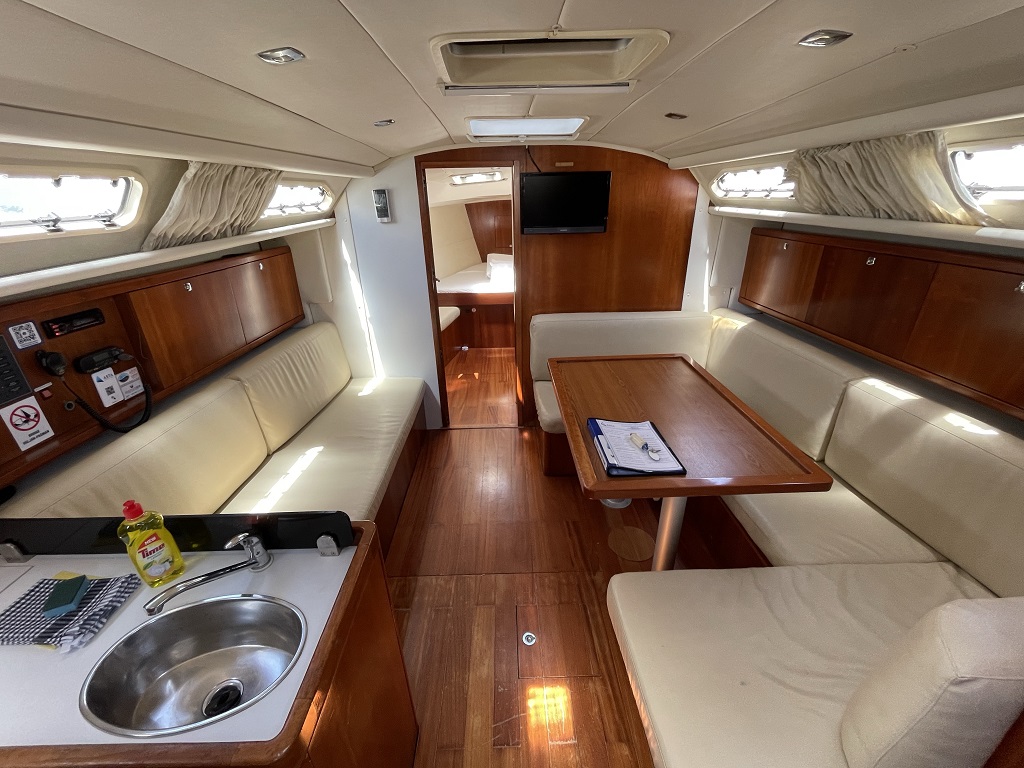 Photo #7 - Eminence 40 (White Dreams) in Sukosan - 42357