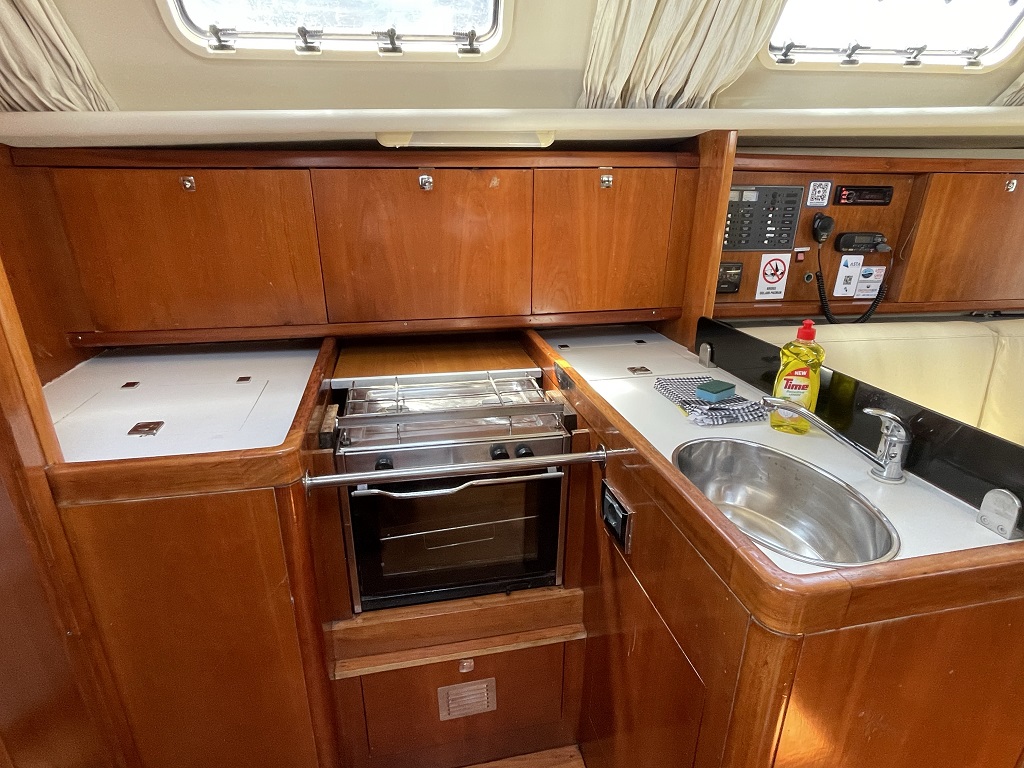 Photo #8 - Eminence 40 (White Dreams) in Sukosan - 42357