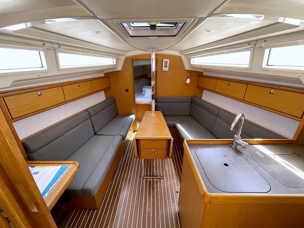 Bavaria Cruiser 33 (Chiara)  - 9