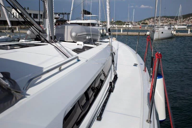 Oceanis 51.1 - 4 + 1 cab. (Miss Alice)  - 9