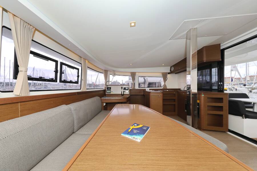Photo #13 - Lagoon 42 - 4 + 2 cab. (Ice Cat) en Porto Rotondo - 42387