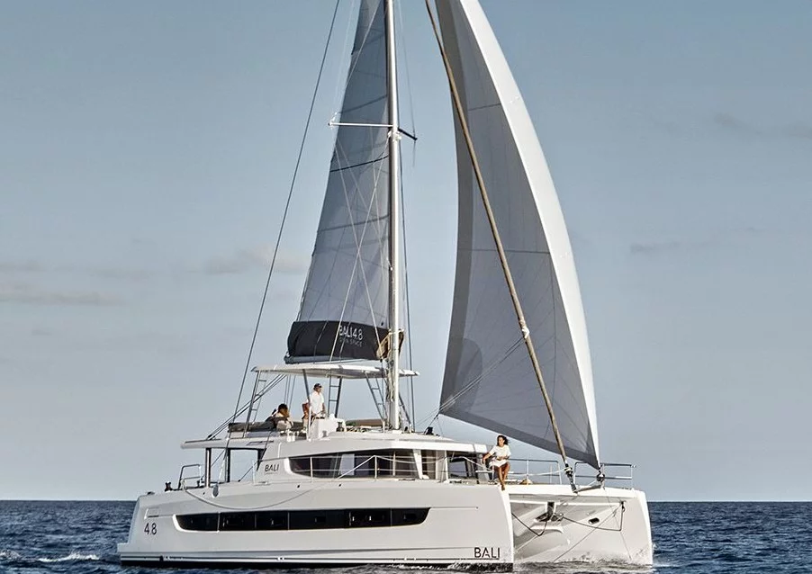 Bali 4.8 - 5 + 1 cab (Pagora)  - 0