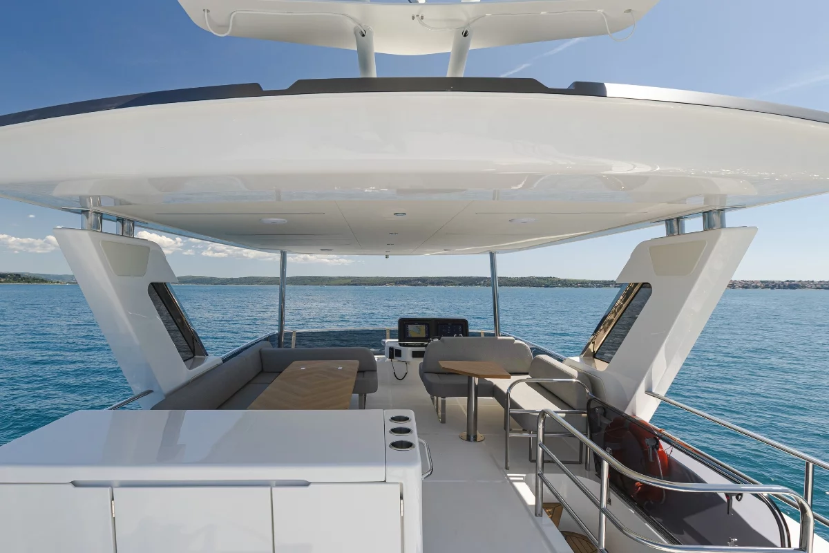 Greenline 58 Fly (Seven Seas)  - 7