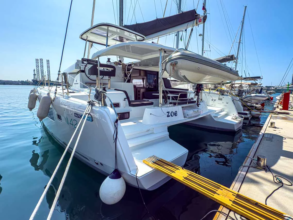 Lagoon 42 Millenium (Zoe)  - 2