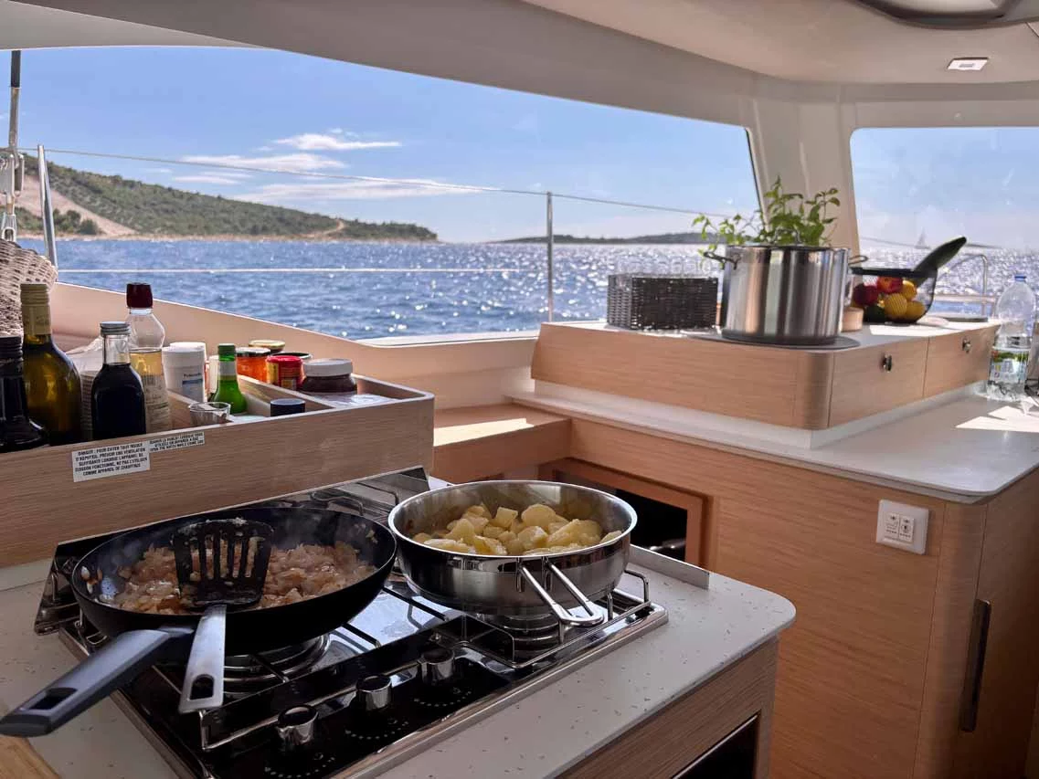 Fountaine Pajot New 41 Quatuor 3 (Acamar)  - 10