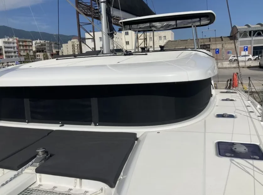 Lagoon 42 - 4 + 2 cab. (Silence)  - 2