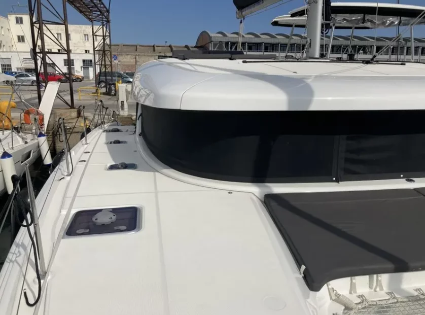 Lagoon 42 - 4 + 2 cab. (Silence)  - 3
