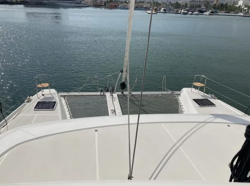 Lagoon 42 - 4 + 2 cab. (Silence)  - 6