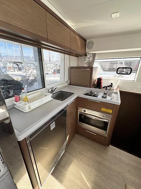 Lagoon 40 - 4 + 2 cab (Bella Mare)  - 8