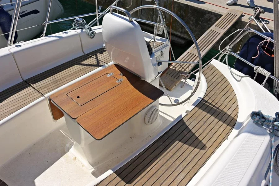 Bavaria 33 Cruiser (Manda)  - 3