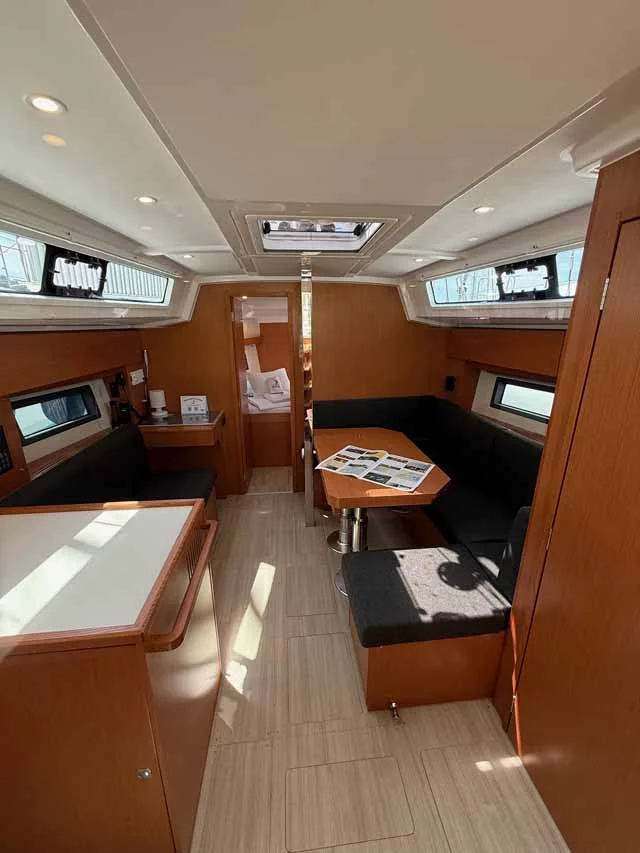 Bavaria C38 (The Cat)  - 9
