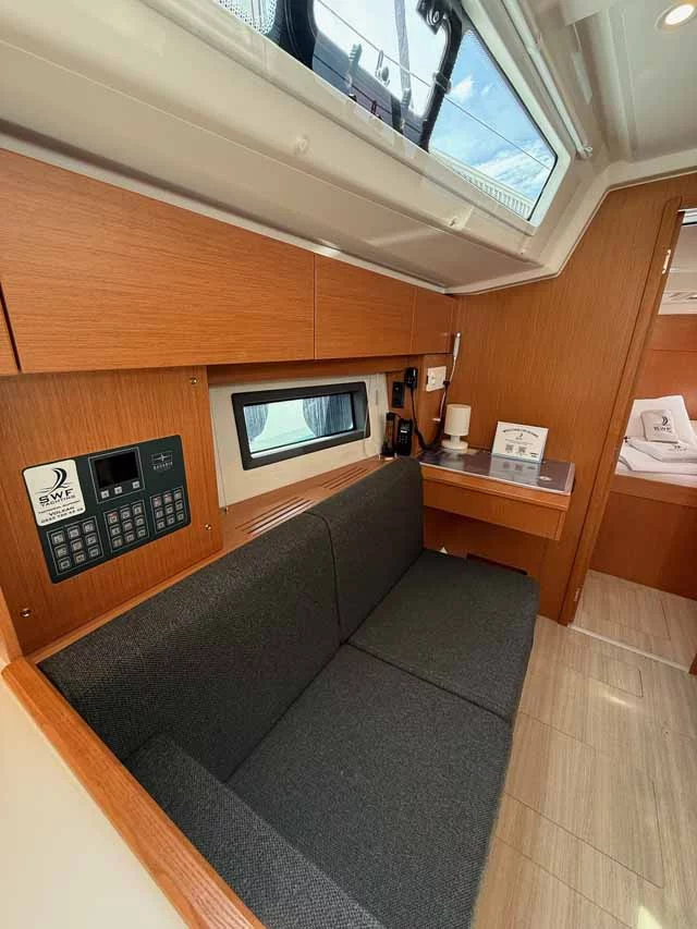 Bavaria C38 (The Cat)  - 11