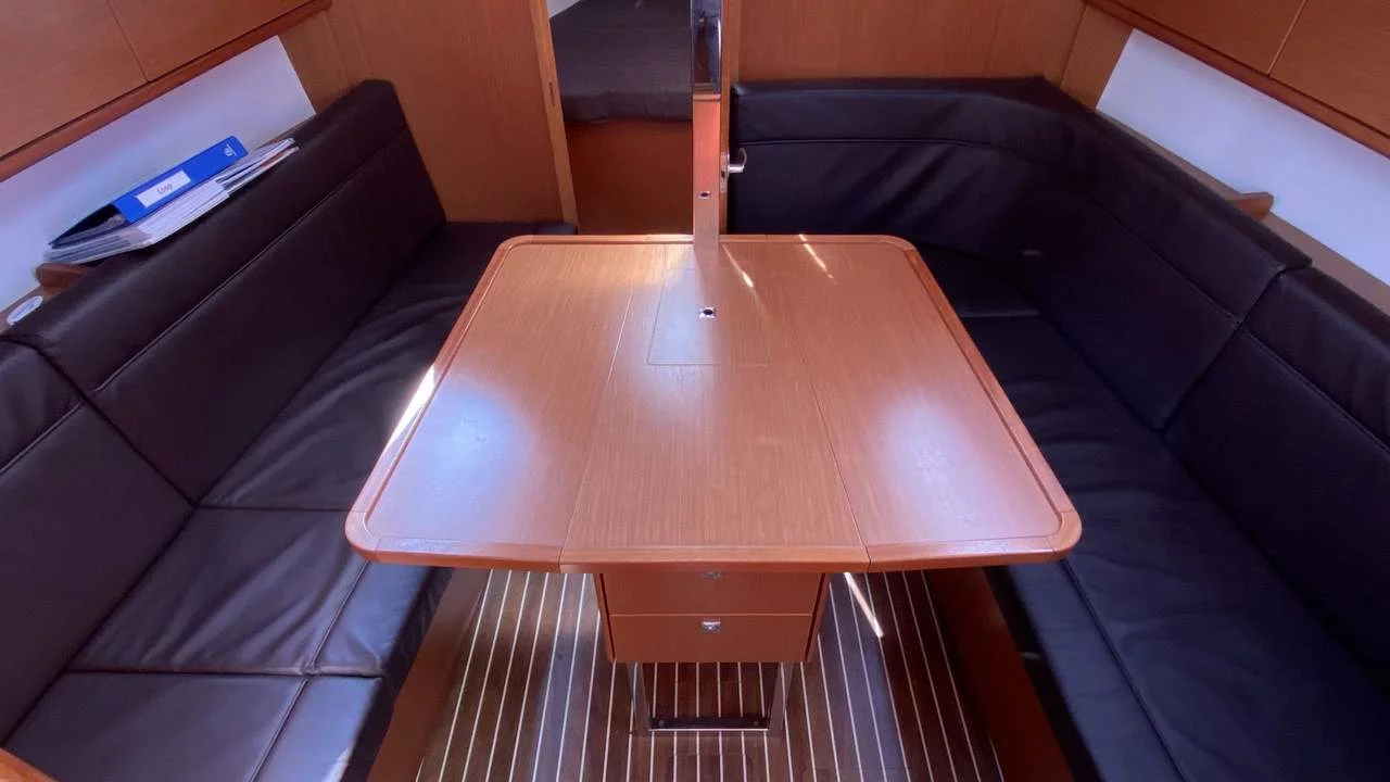 Bavaria Cruiser 34 (Loop)  - 6