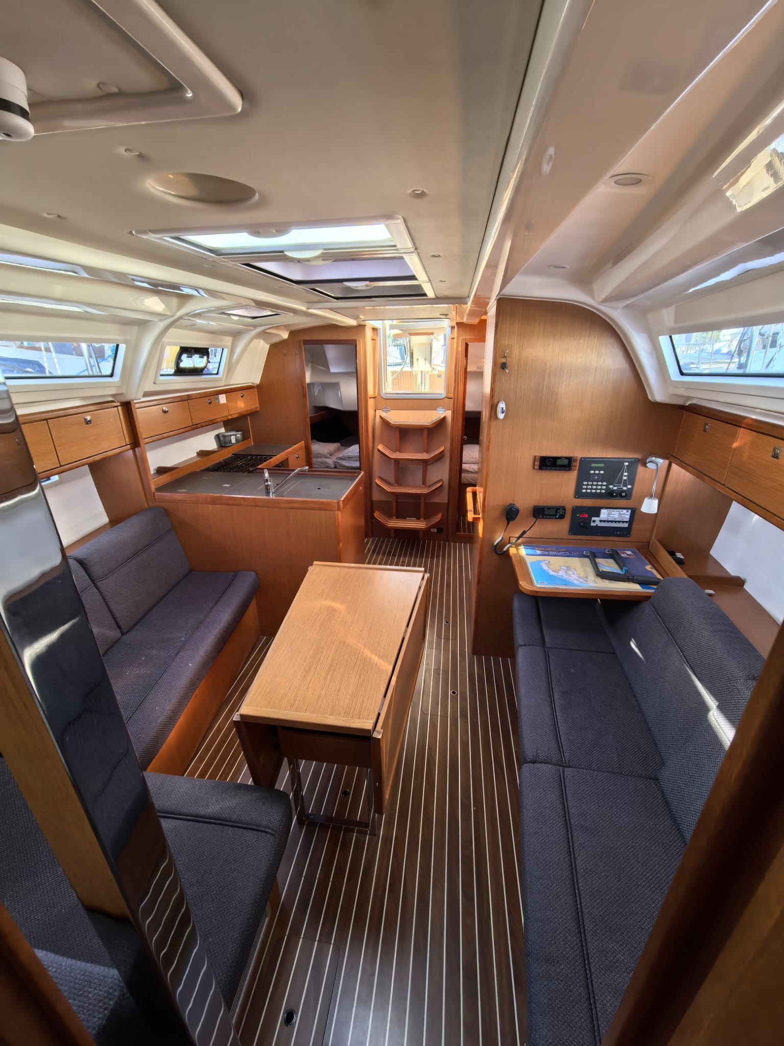 Photo #5 - Bavaria Cruiser 37 - 3 cab. (Lady Lana) in Krk - 42650