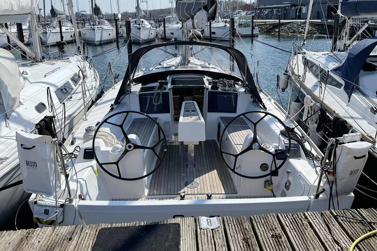 Dufour 350 GL (Salt)  - 2