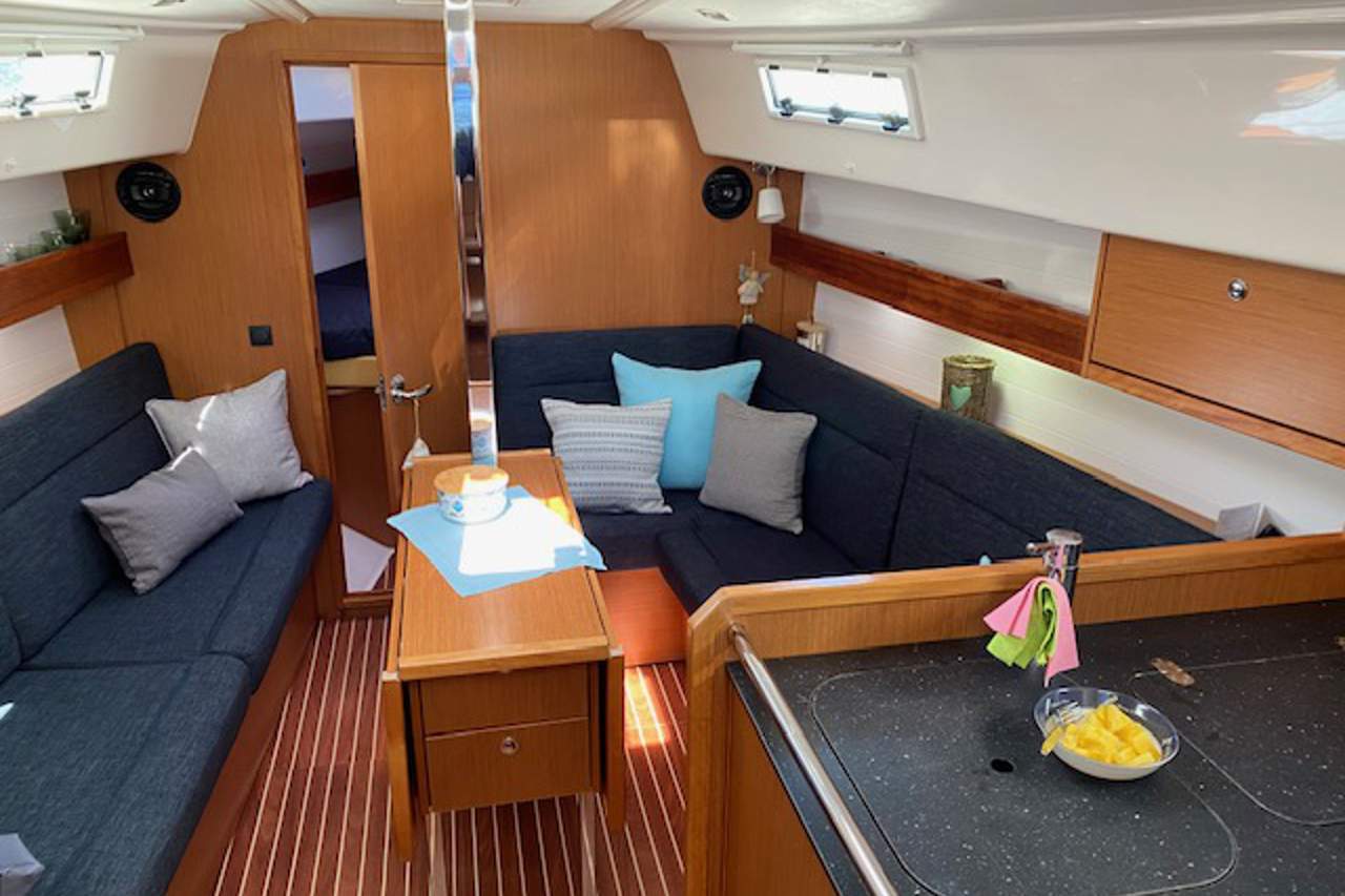 Photo #10 - Bavaria Cruiser 32 (Friends) en  - 42655