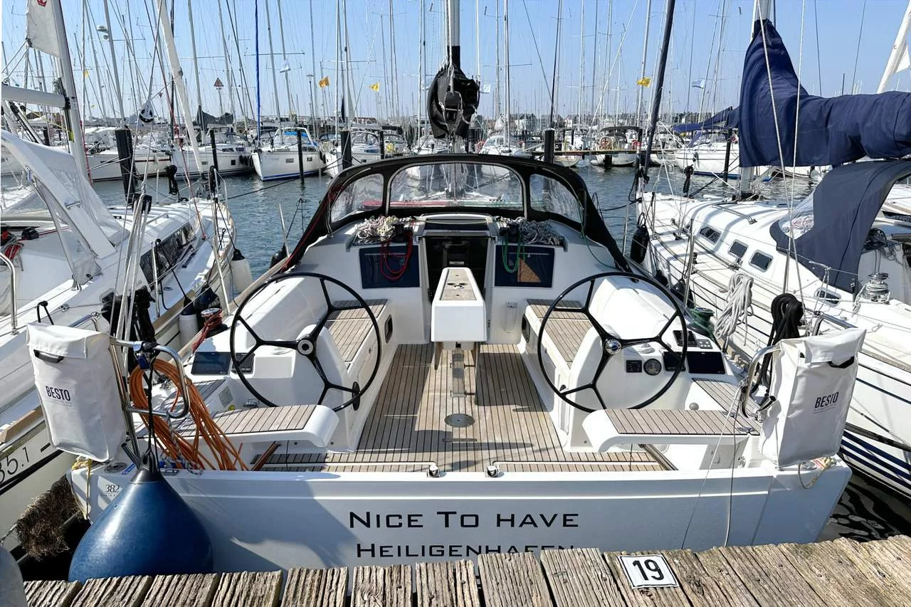 Dufour 382 GL (Nice to Have)  - 2
