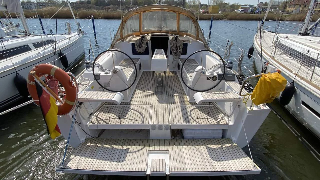 Dufour 382 GL (Freedom)  - 4