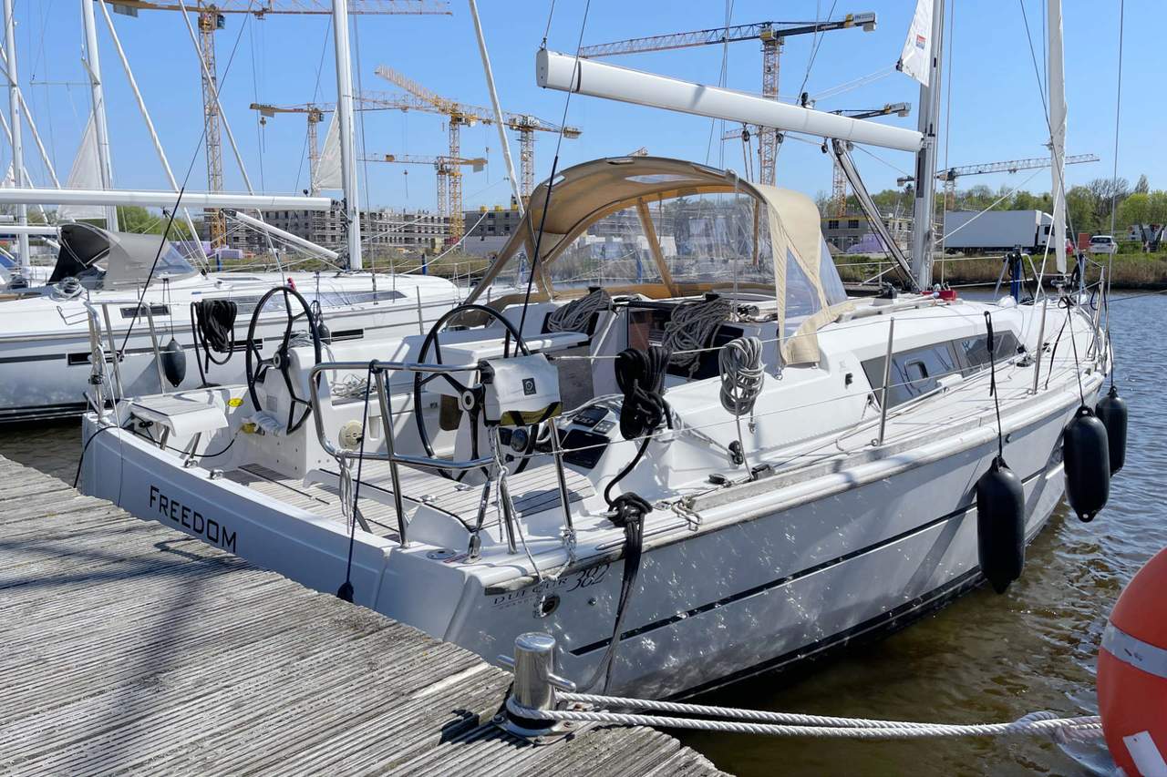 Photo #7 - Dufour 382 GL (Freedom) in Barth - 42662