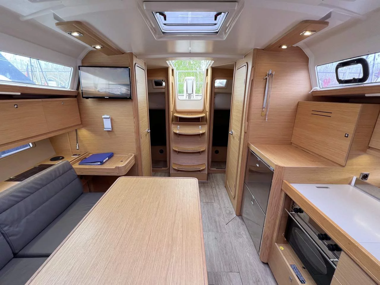 Dufour 382 GL (Freedom)  - 17