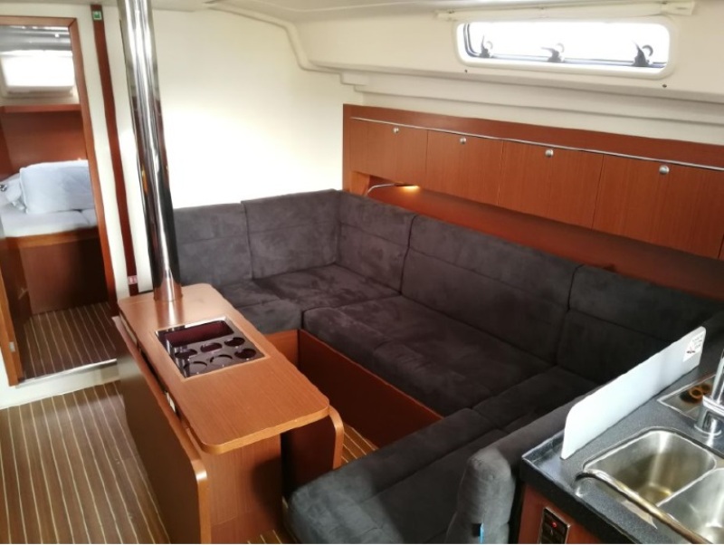 Photo #8 - Hanse 415 (Mickey) in Primosten - 42664