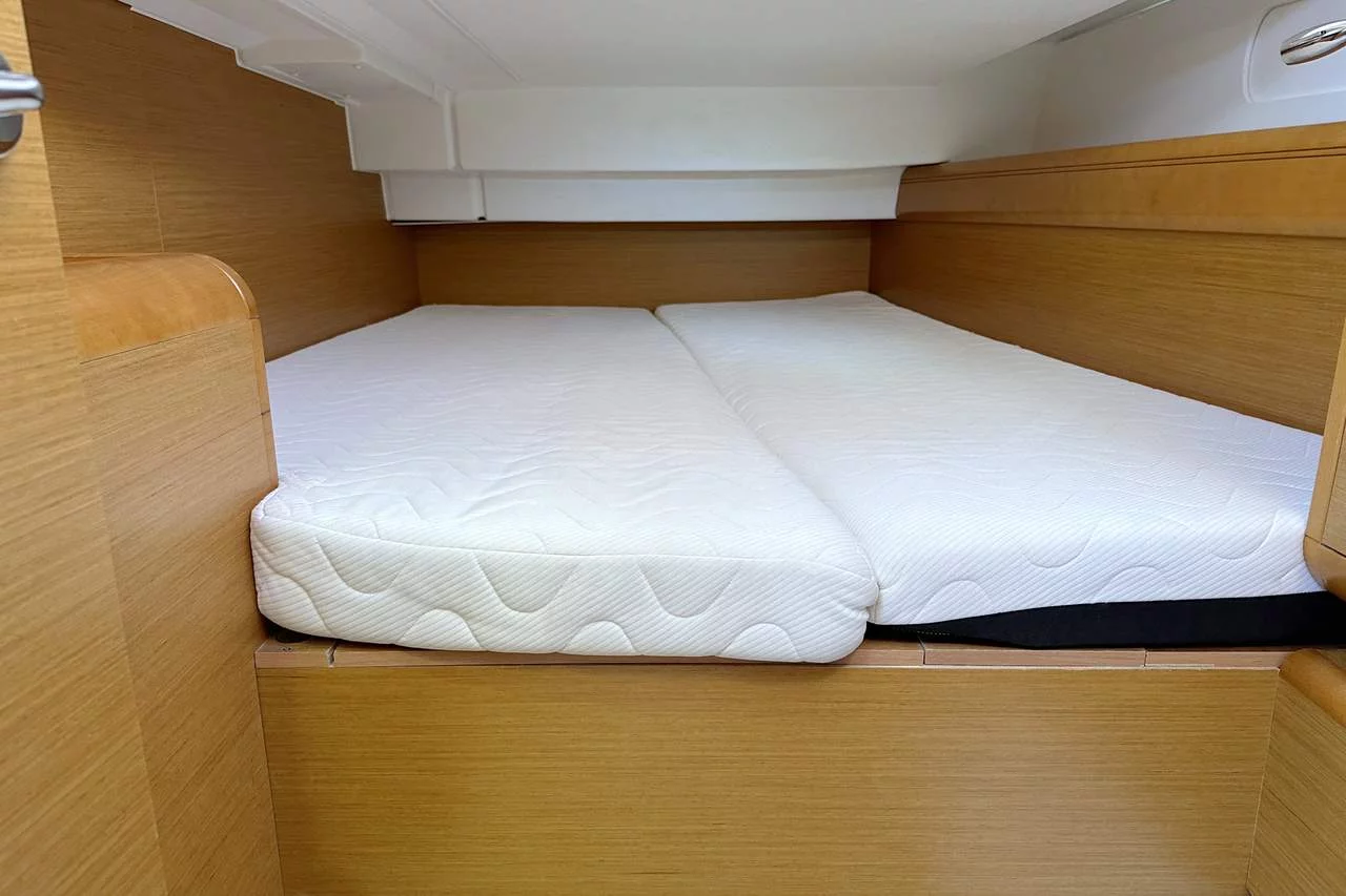 Sun Odyssey 409 (Veterano)  - 18