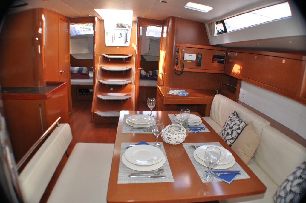 Photo #5 - Oceanis 48 - 5 cab. (Cheeky Lady) in Primosten - 42666