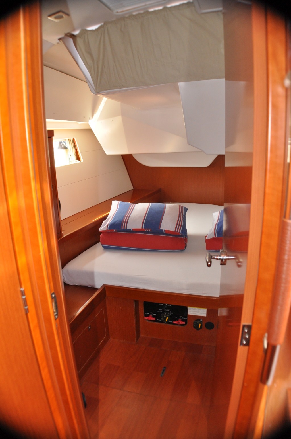 Photo #11 - Oceanis 48 - 5 cab. (Cheeky Lady) in Primosten - 42666