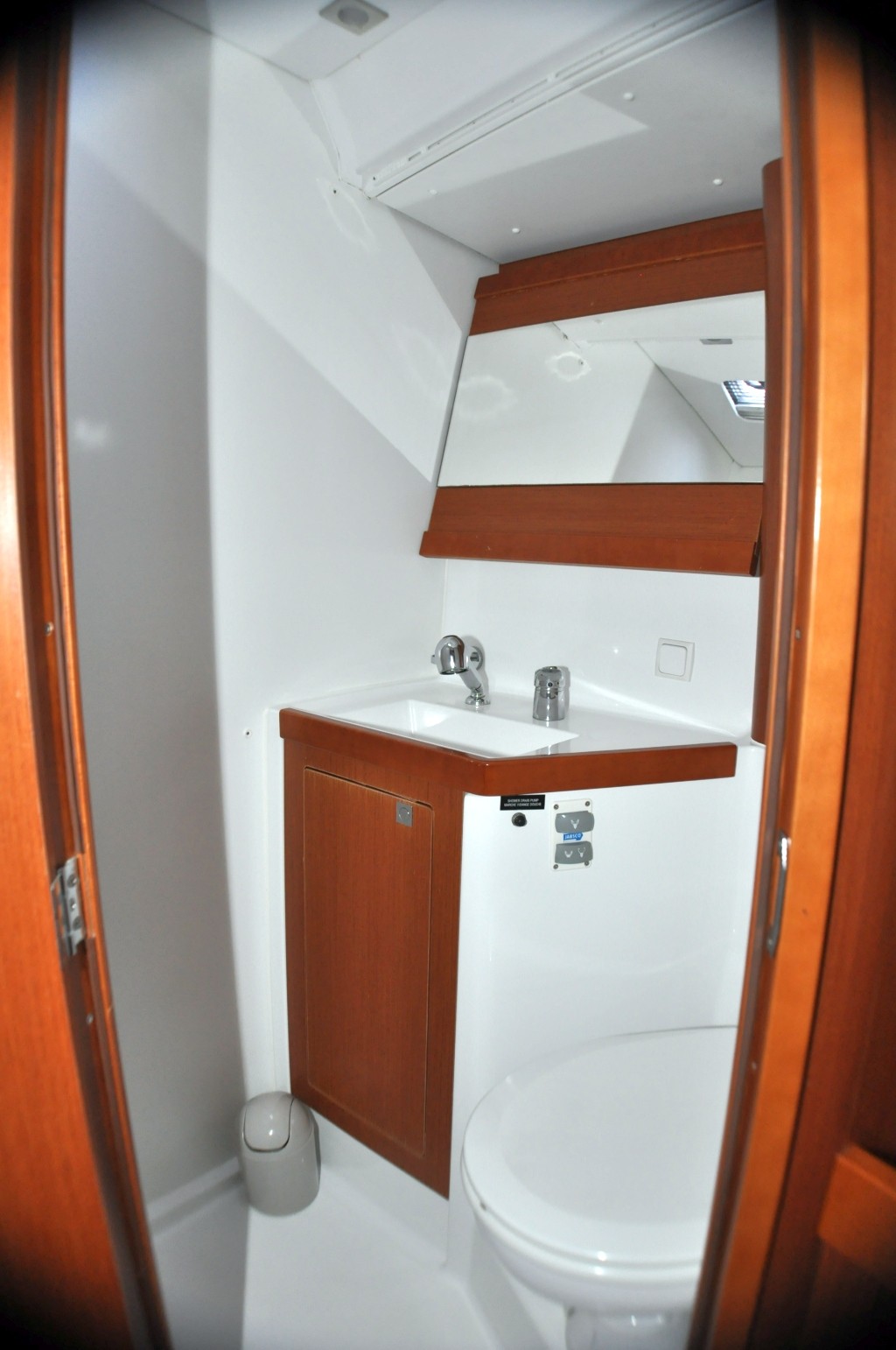 Photo #12 - Oceanis 48 - 5 cab. (Cheeky Lady) in Primosten - 42666