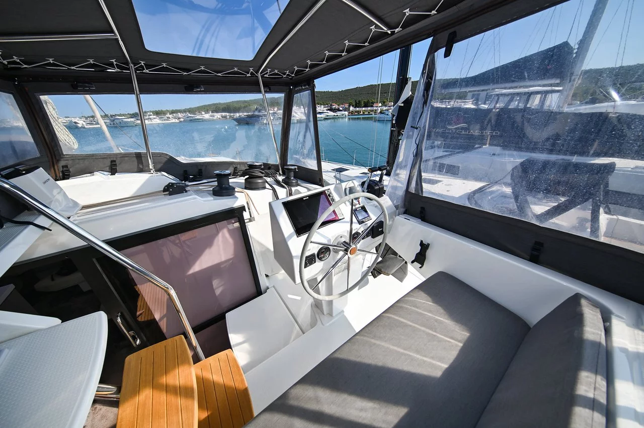 Fountaine Pajot Saona 47 Maestro - 3 + 1 cab. (Pandora I)  - 12