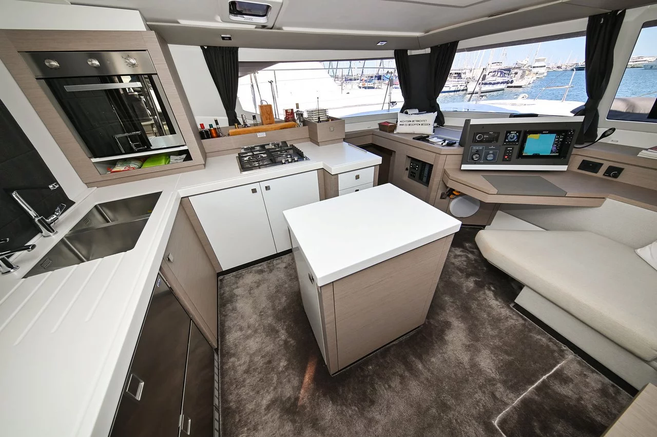 Fountaine Pajot Saona 47 Maestro - 3 + 1 cab. (Pandora I)  - 17