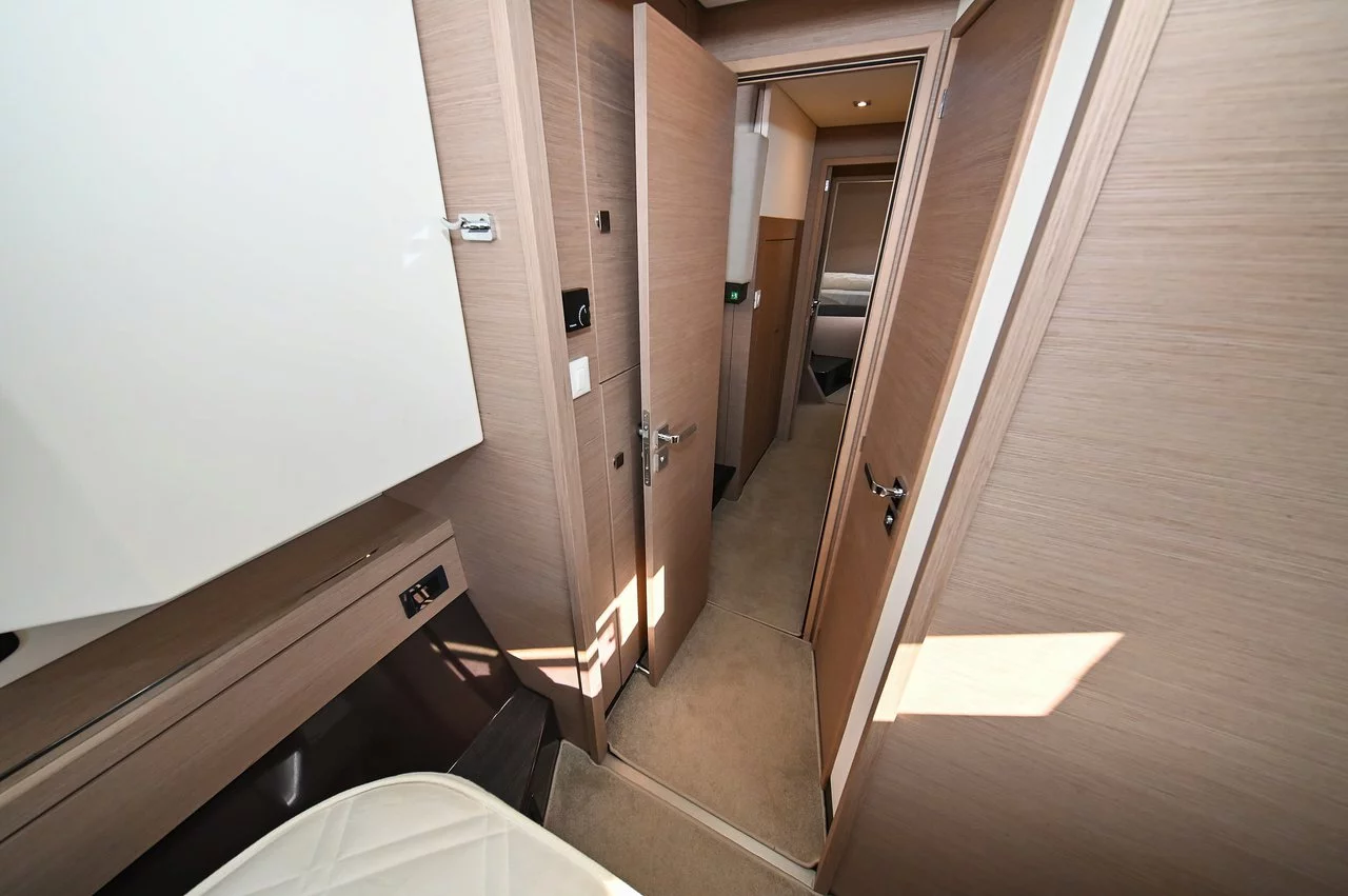 Fountaine Pajot Saona 47 Maestro - 3 + 1 cab. (Pandora I)  - 23