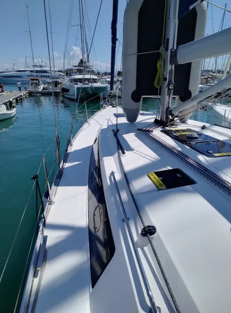 Photo #7 - Bavaria Cruiser 46 - 4 cab. (Mojito) in Corfu - 42677