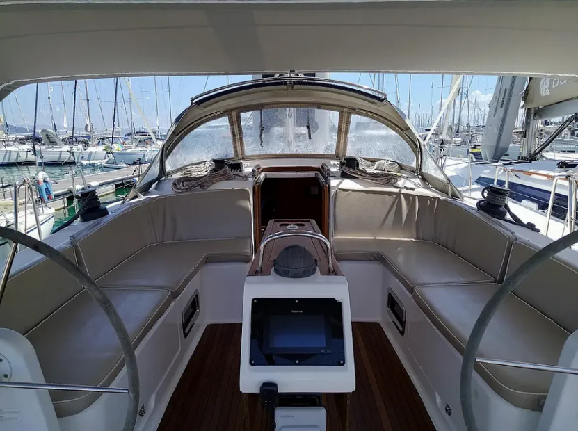Photo #8 - Bavaria Cruiser 46 - 4 cab. (Mojito) in Corfu - 42677