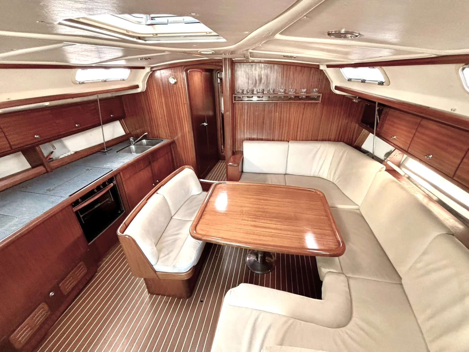 Bavaria 44 (Lady K)  - 14