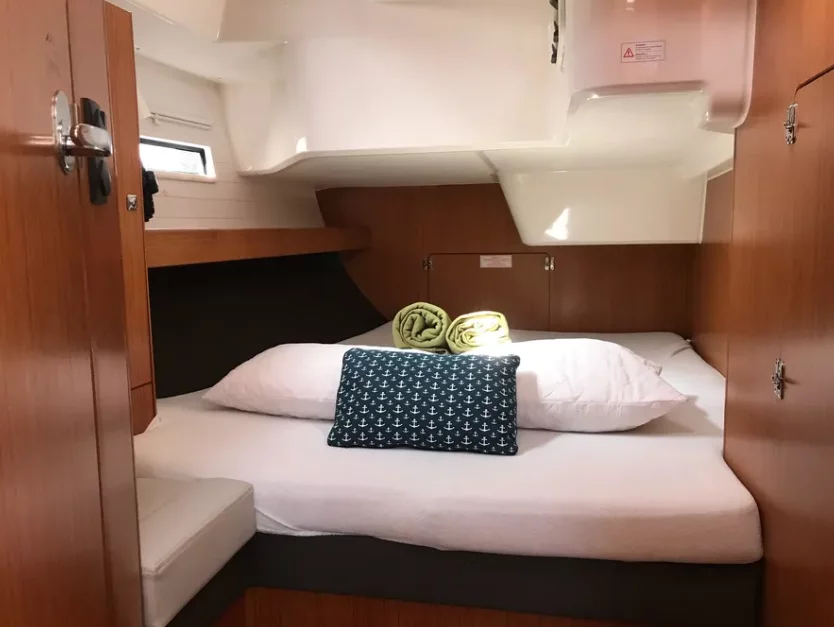 Bavaria 51 Cruiser (Gin Tonic)  - 7
