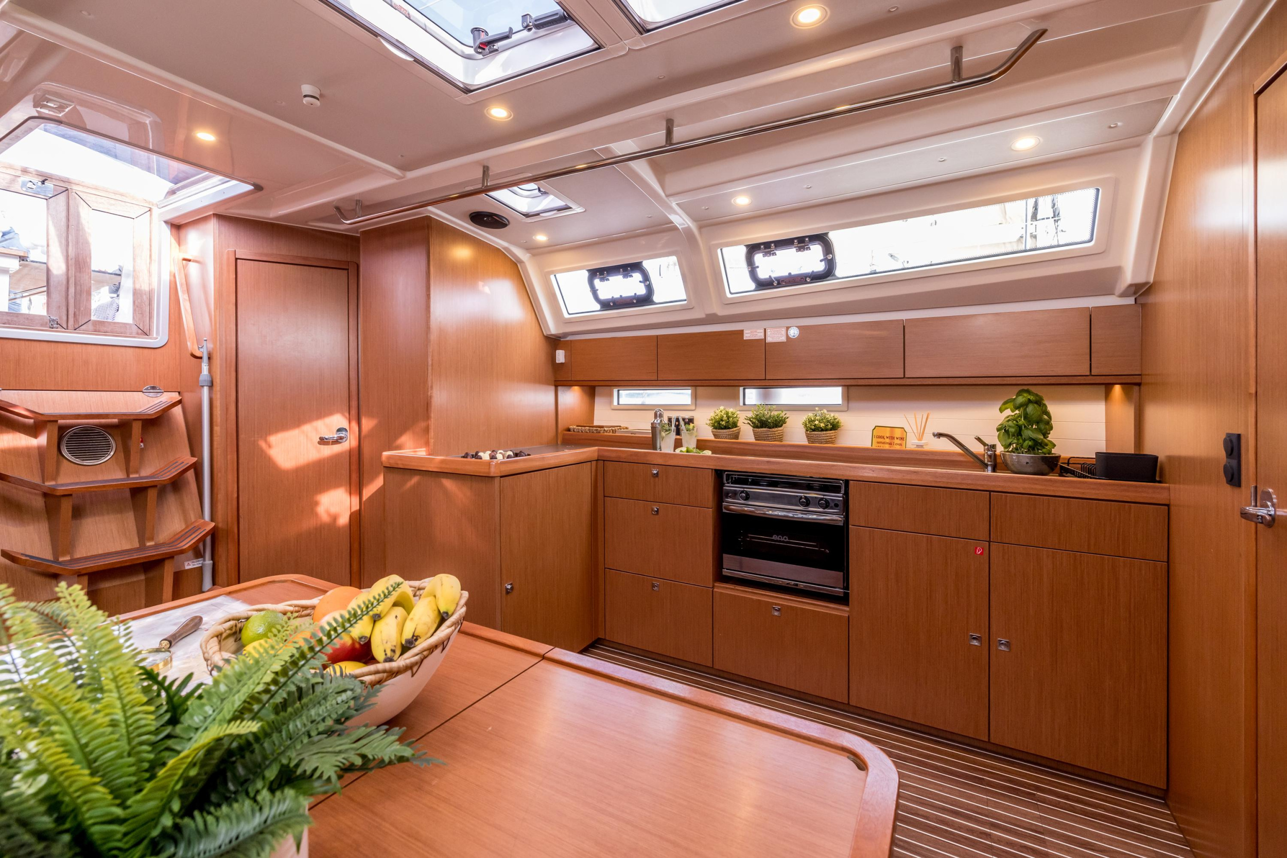 Photo #9 - Bavaria Cruiser 46 - 4 cab. (Sea Sparkle) in Split - 42684