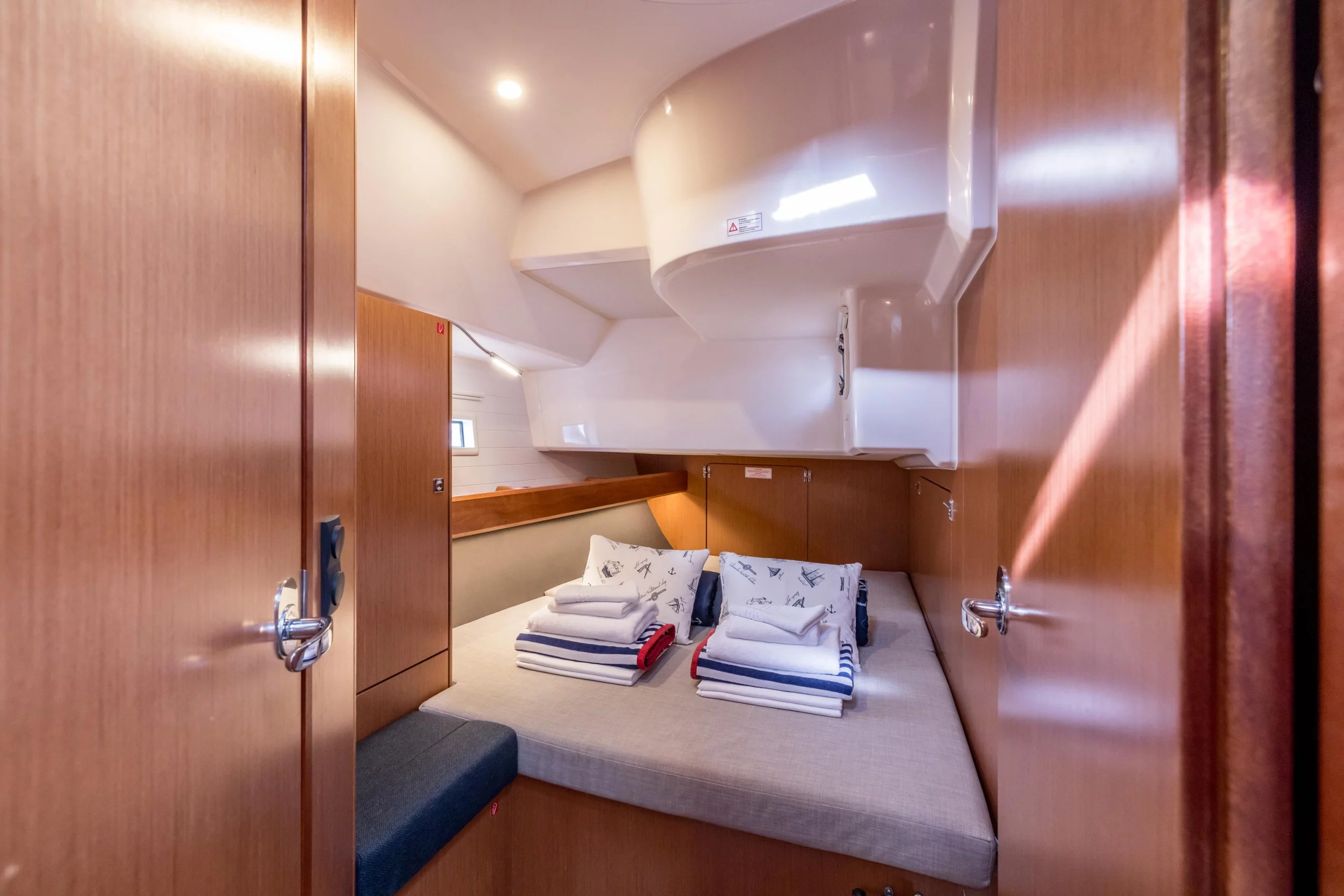 Bavaria Cruiser 46 - 4 cab. (Sea Sparkle)  - 16