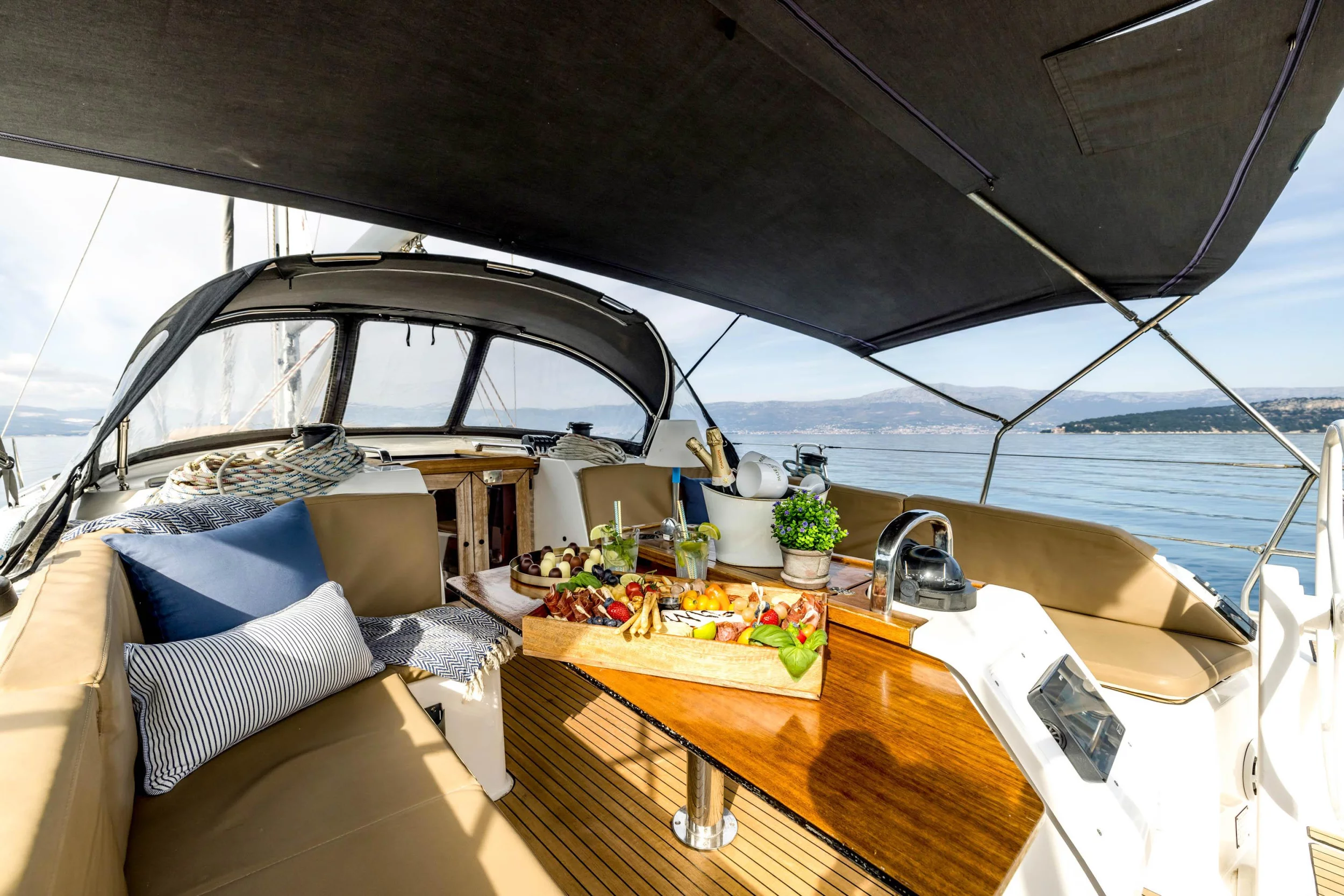 Bavaria Cruiser 46 - 4 cab. (Sea Sparkle)  - 25