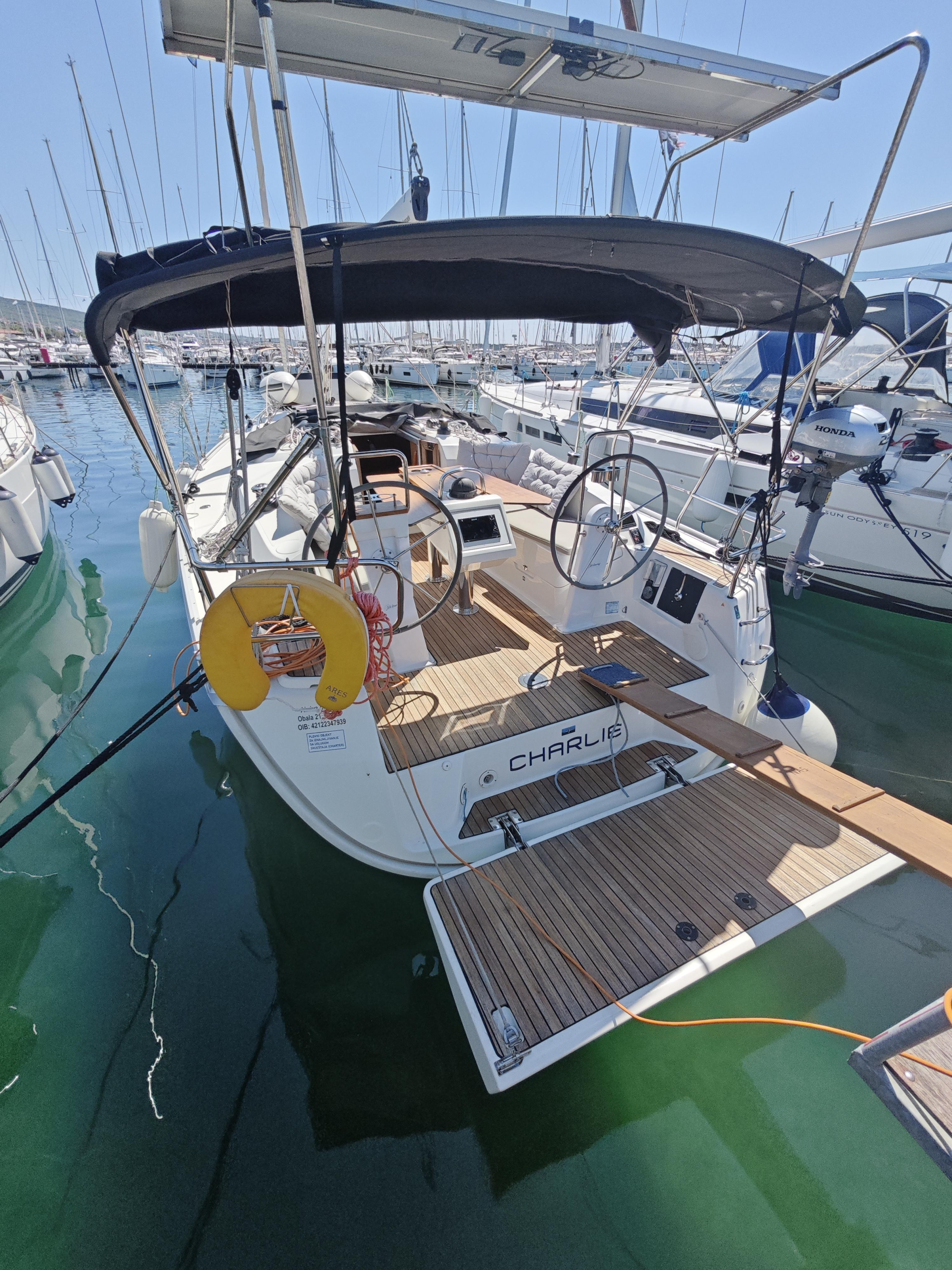 Photo #6 - Bavaria Cruiser 34 - 2 cab. (Charlie) en Krk - 42695