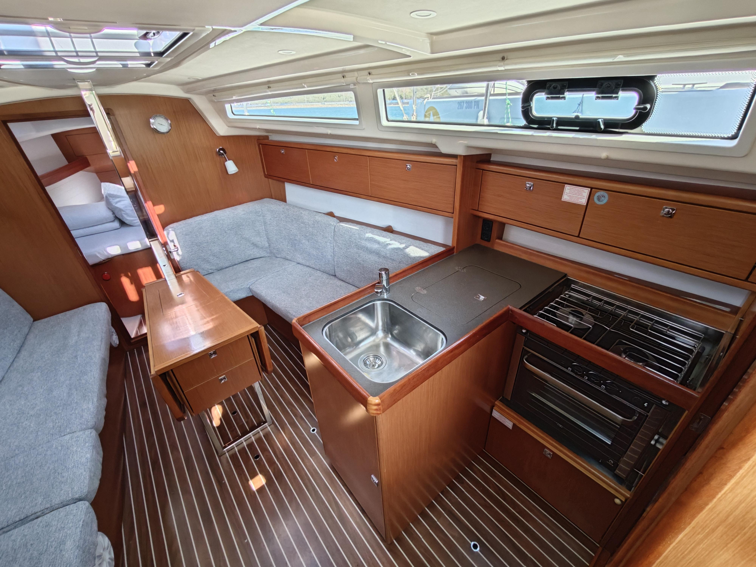 Photo #15 - Bavaria Cruiser 34 - 2 cab. (Charlie) en Krk - 42695
