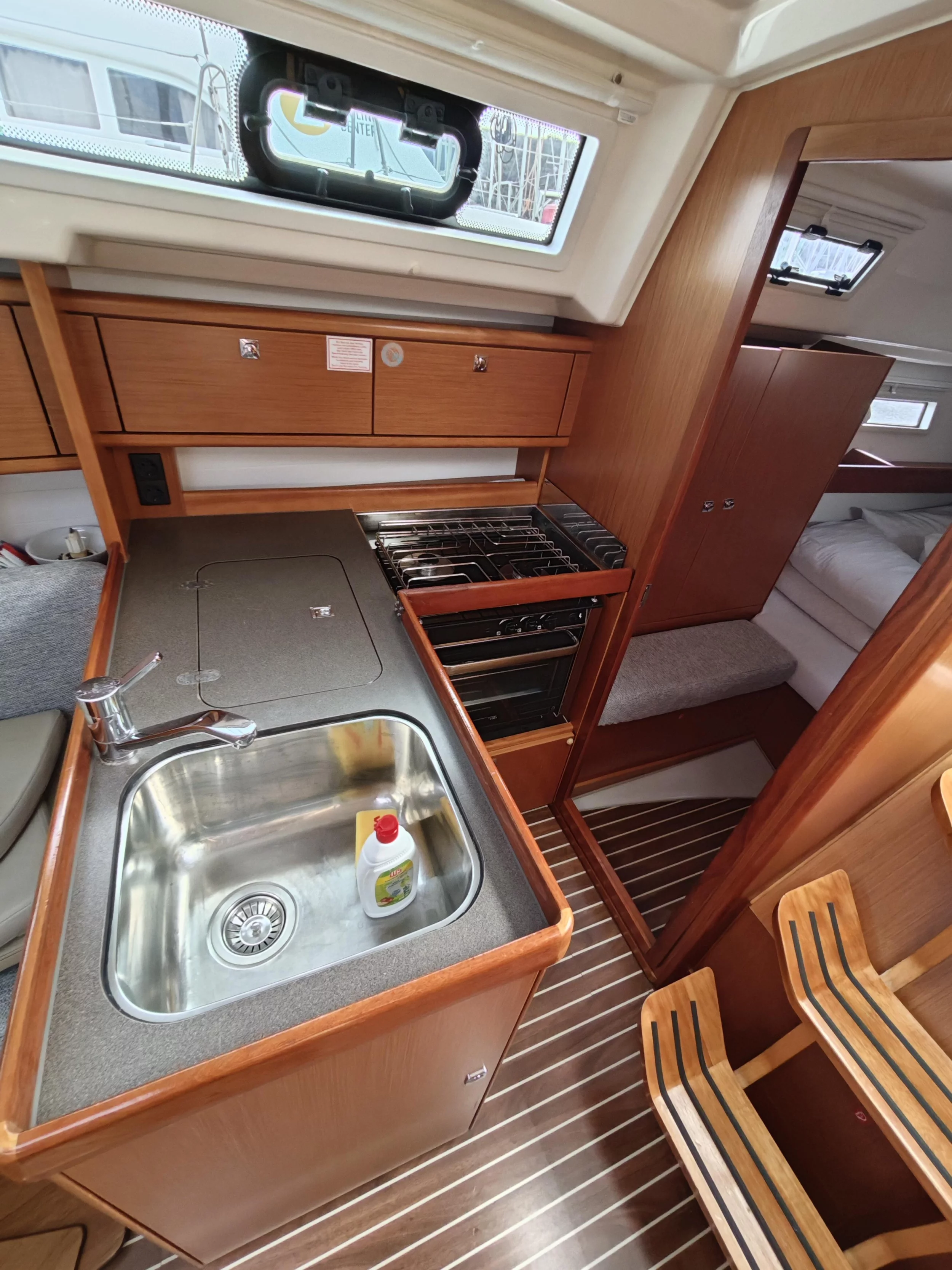 Bavaria Cruiser 34 - 2 cab. (Charlie)  - 18
