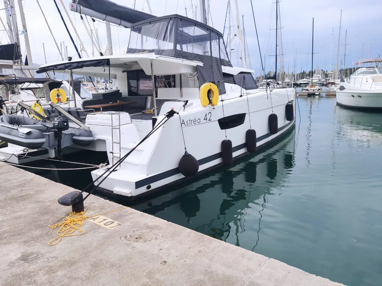 Fountaine Pajot Astrea 42 - 4 + 2 cab. (Ooga Chaka)  - 0