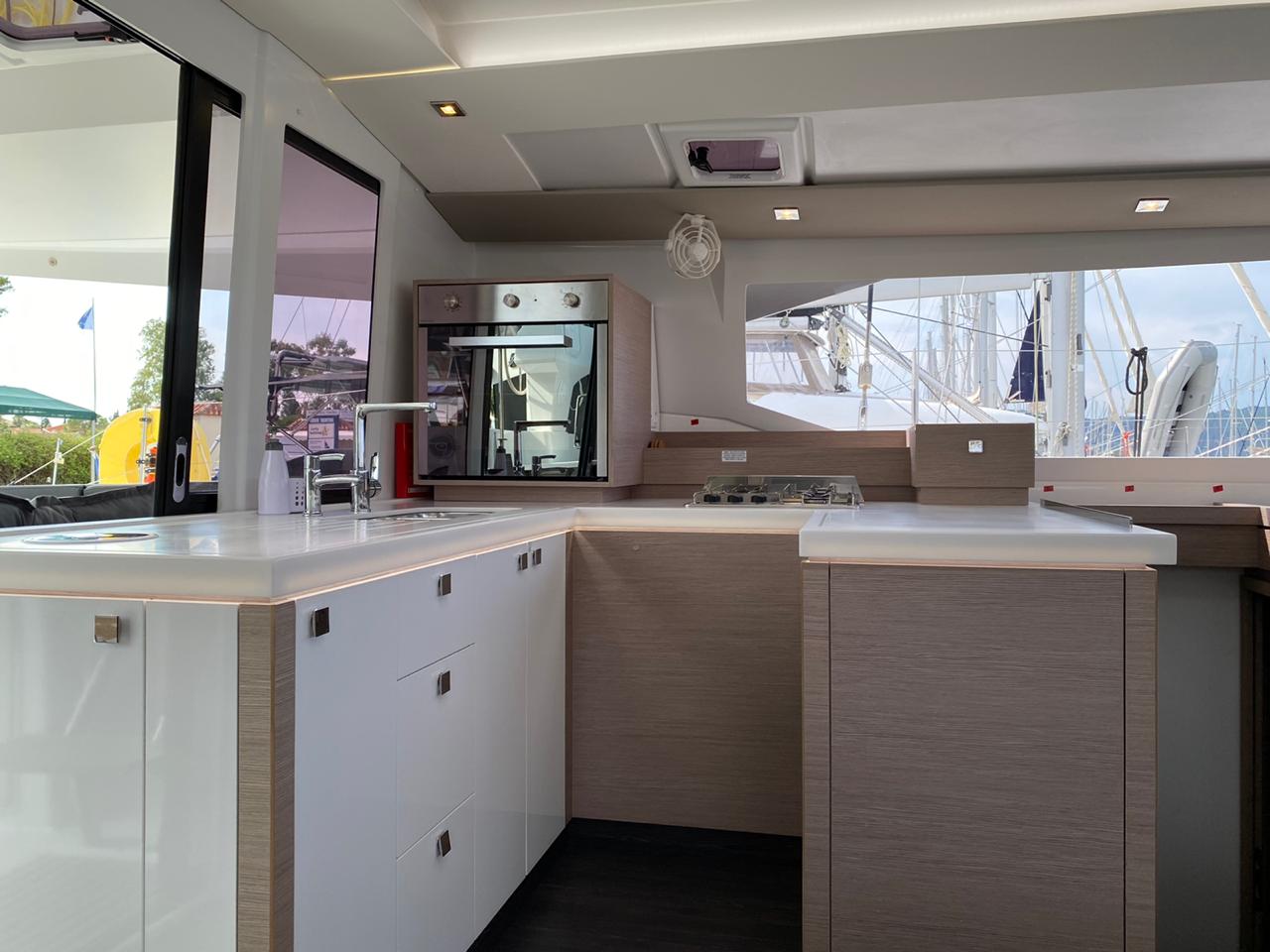Photo #9 - Fountaine Pajot Astrea 42 - 4 + 2 cab. (Ooga Chaka) in Nikiti - 42702