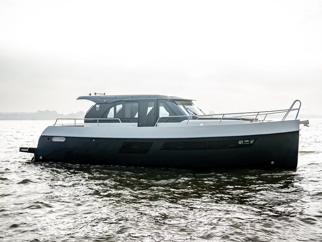 Maxima 37 (Hvar)  - 0