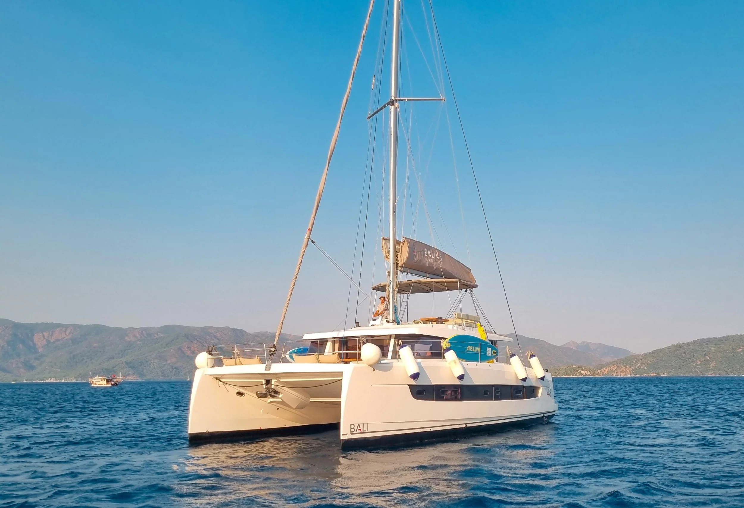 Bali 4.8 - 6 + 1 cab. (Baikal)  - 2