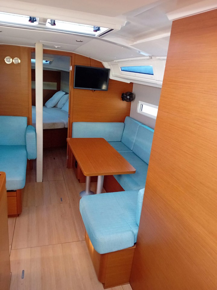Photo #6 - Sun Odyssey 410 - 3 cab. (Iliada) in Preveza - 42758