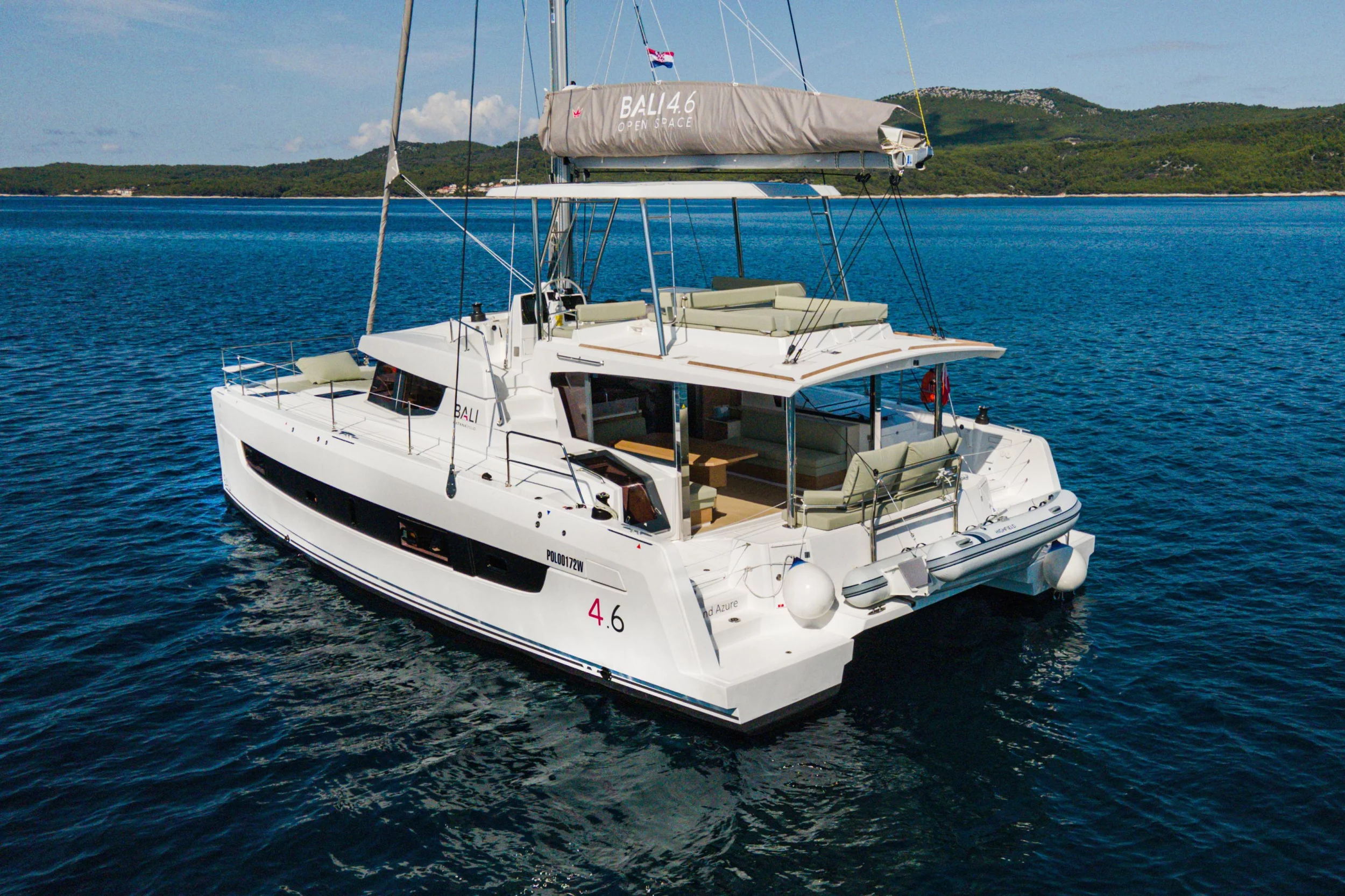 Bali 4.6 - 5 + 1 cab. (Grand Azure)  - 0