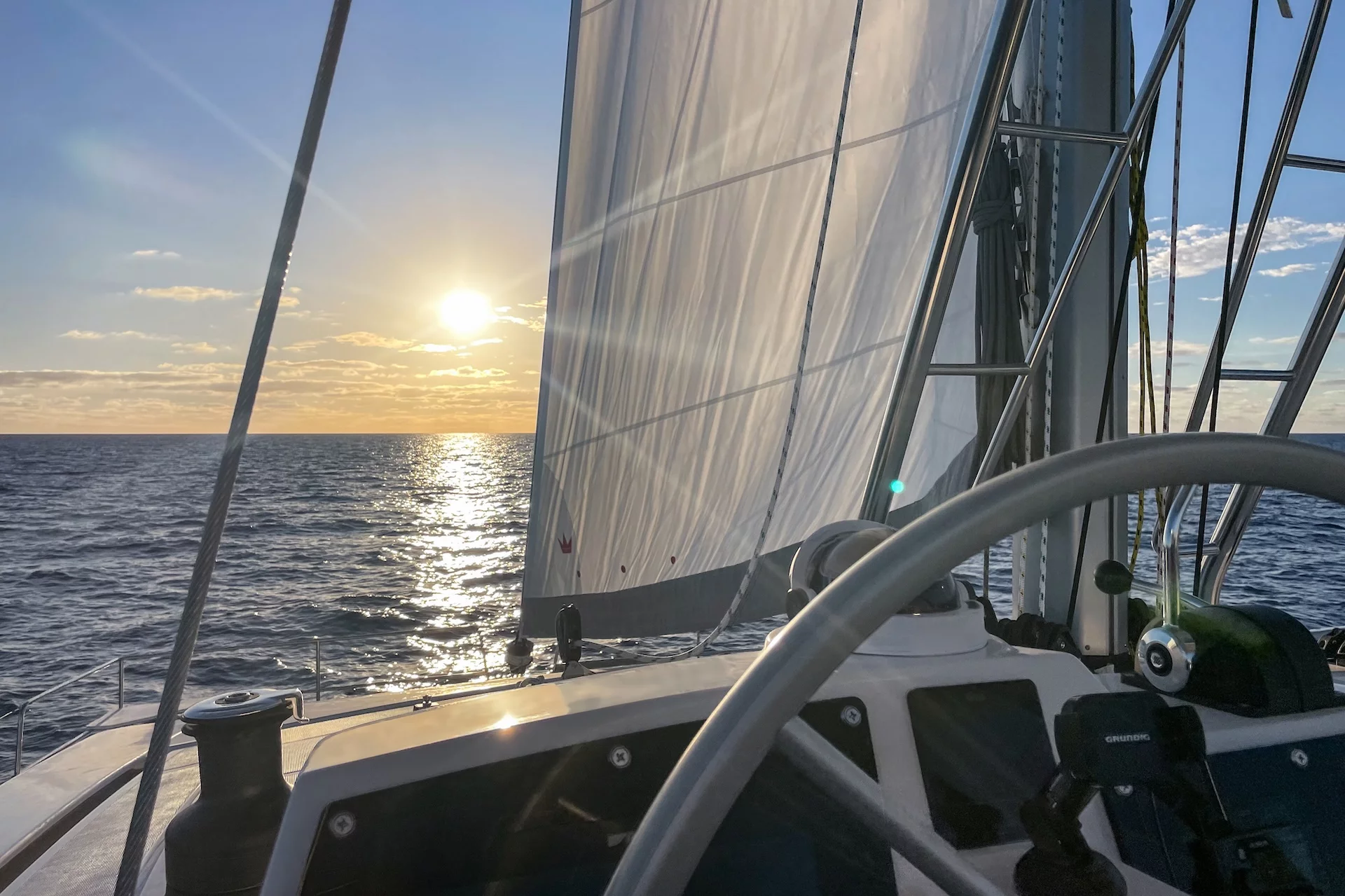 Bali 4.6 - 5 + 1 cab. (Grand Azure)  - 6